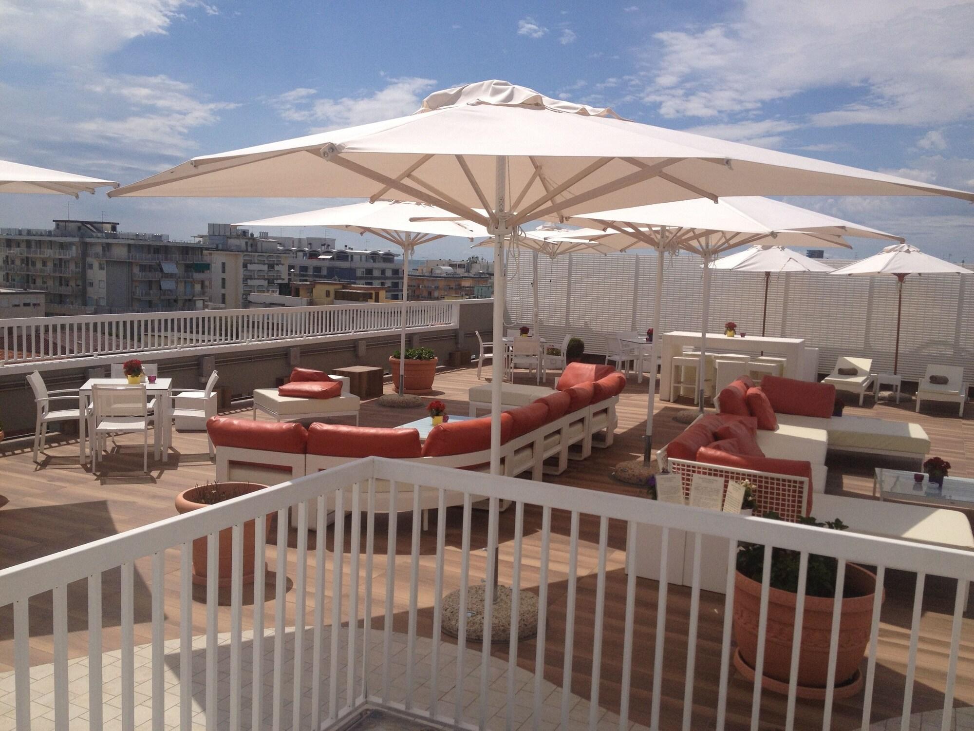 Hotel Principe Palace Lido di Jesolo Exterior photo